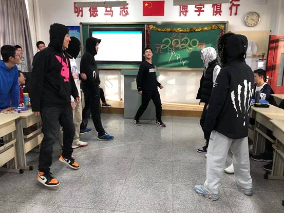 mmexport1577785523600